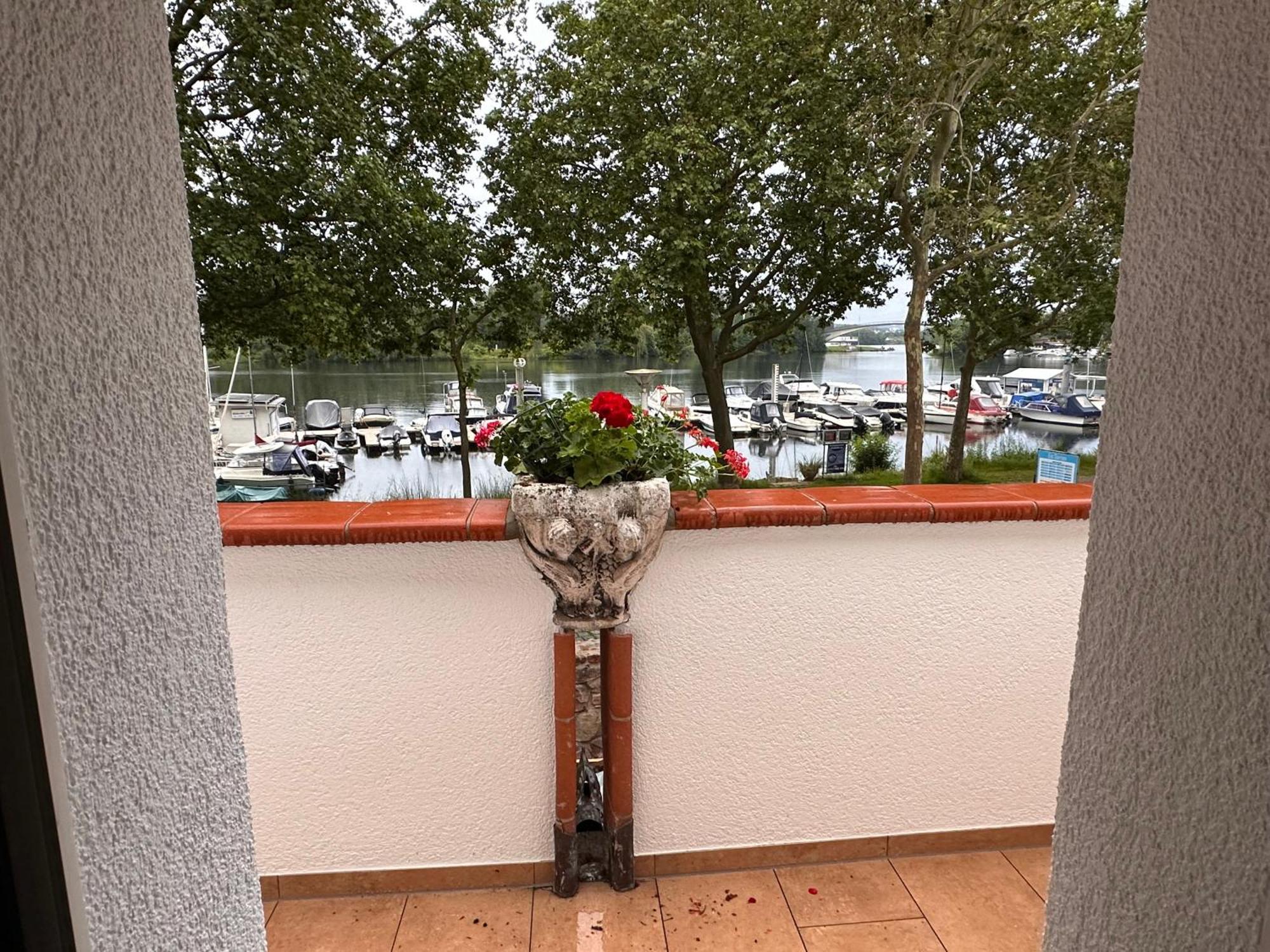 Hafenperle Wiesbaden